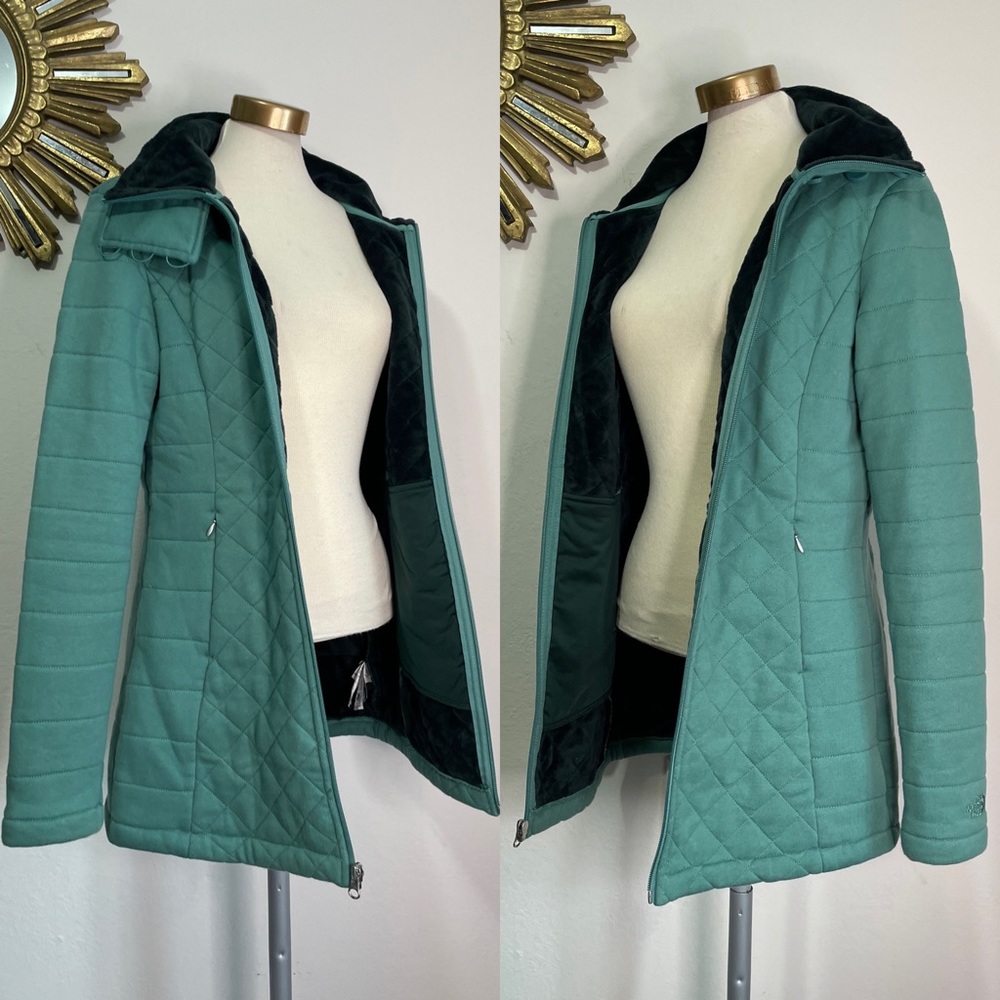 The North Face Caroluna Button Zip Quilted Jacket - Picture 3 of 16